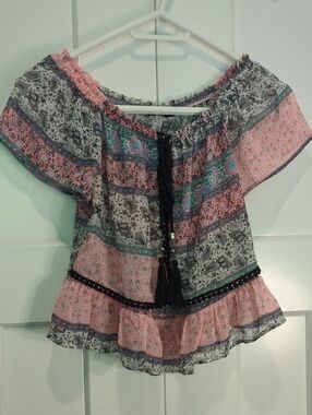 Boho Off-Shoulder Peasant Top in Pink and Gray Size XS